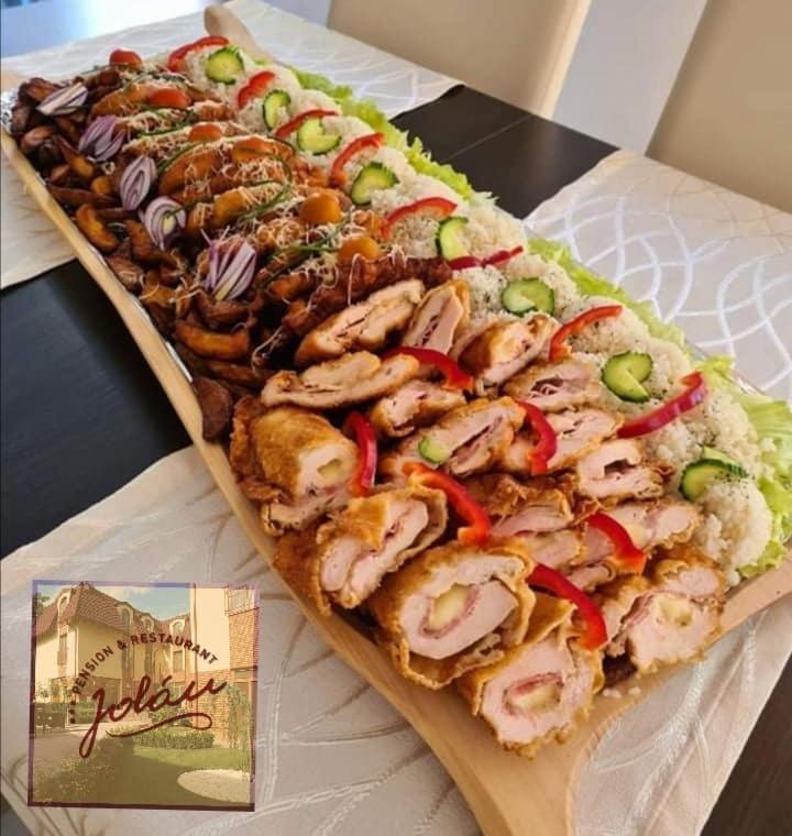 Jolan Pension & Restaurant Cicov ภายนอก รูปภาพ