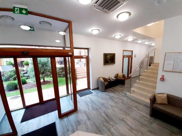 Jolan Pension & Restaurant Cicov ภายนอก รูปภาพ